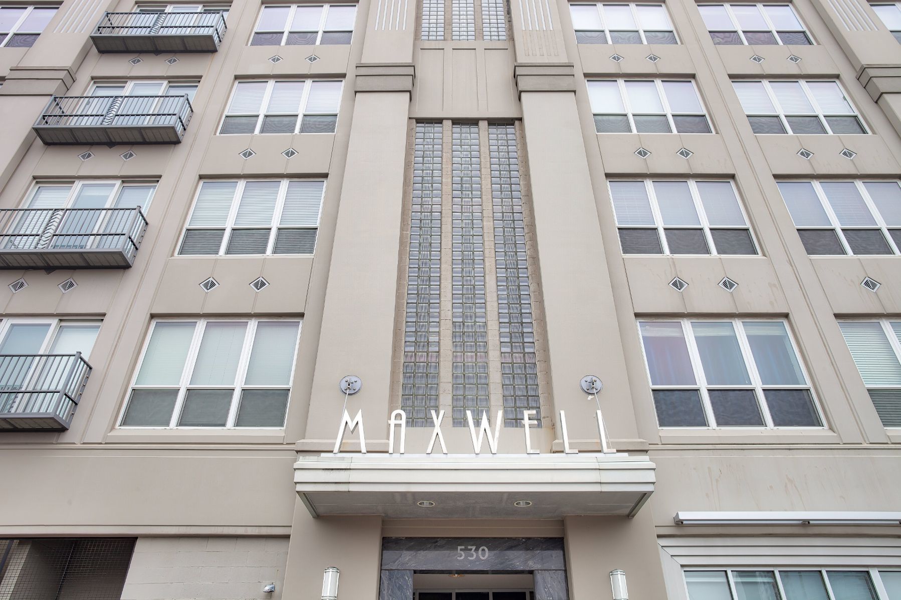 Maxwell Apartments, The