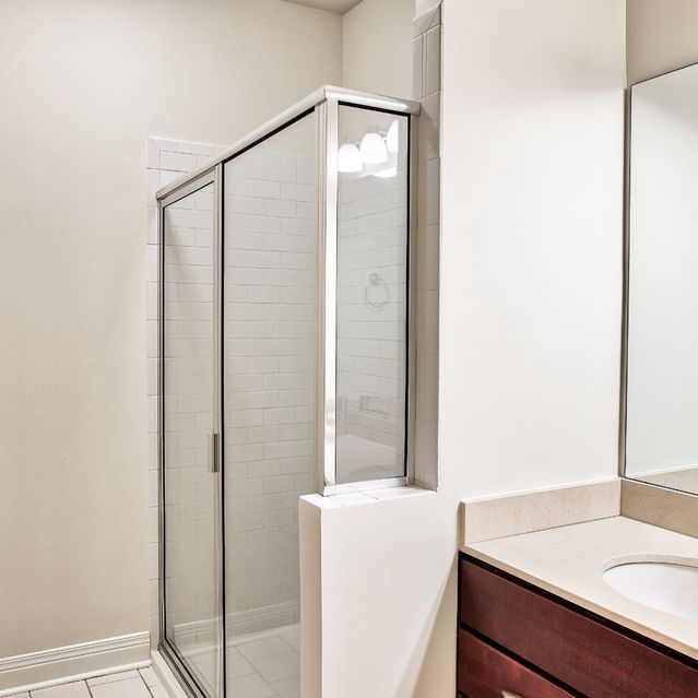 Maxwell - Ceramic Tile in Bathrooms