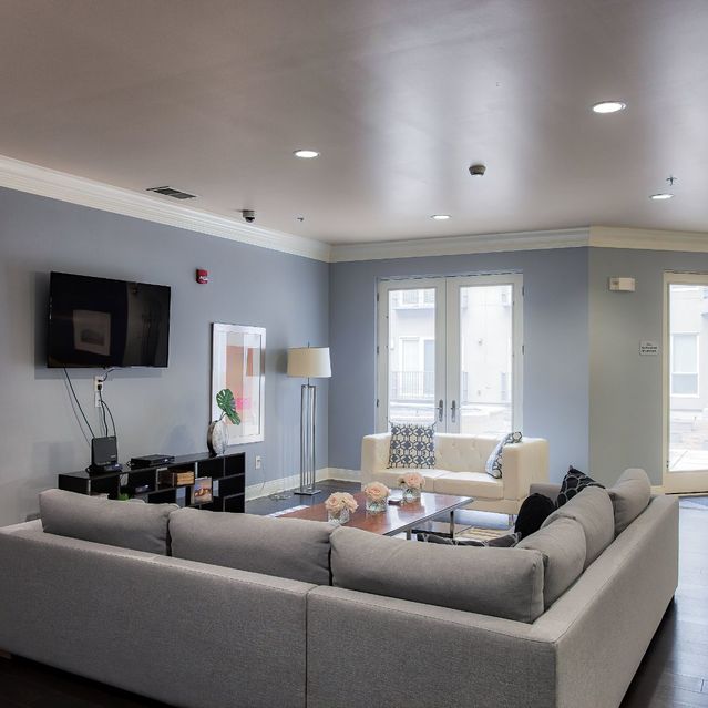 Maxwell - Living Room